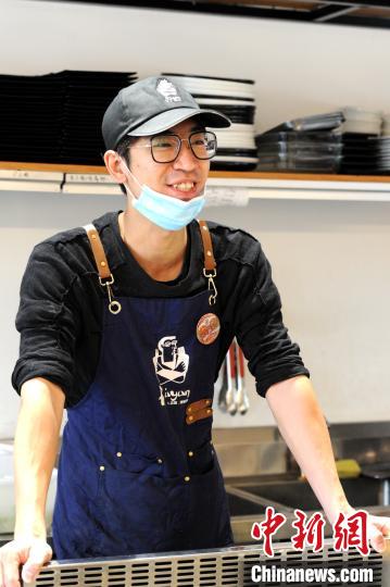 “90后”臺灣青年游平。 張金川 攝