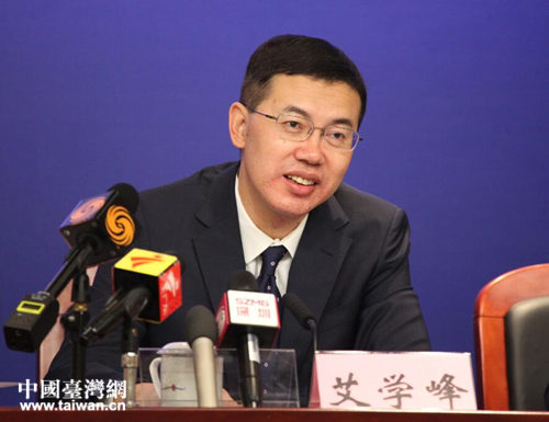 �������������������L���W��