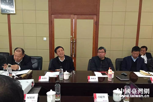 �����Ո������L�Y��@������݋���������L�F���˽�B�˺����Ո�������w��r