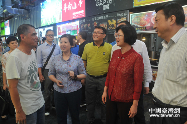 苻彩香副省長在泰龍城與臺商交流 苻彩香副省長在泰龍城與臺商交流