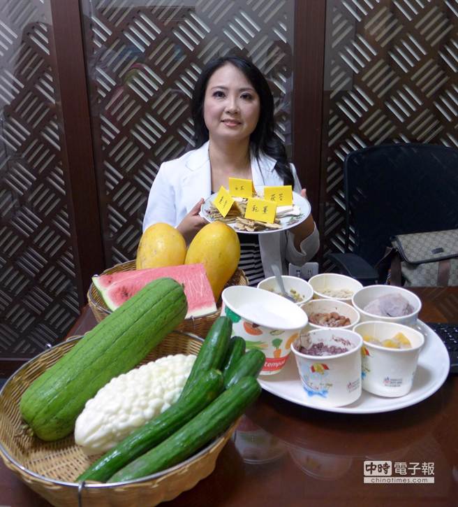 臺(tái)妹每天只吃1碗剉冰 不瘦反胖3公斤(圖) 臺(tái)妹每天只吃1碗剉冰 不瘦反胖3公斤(圖)