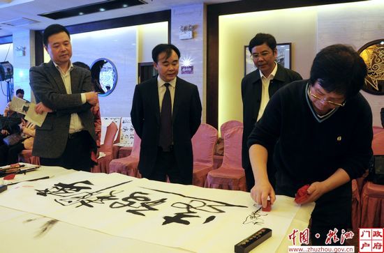 ���{�ɰ�60��λ��(sh��)��(hu��)���R������     ���~  �zӰ