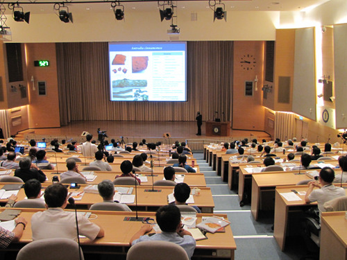 2014ˎ�ù���_��ţ��֥���H�W�g��ӑ���F��