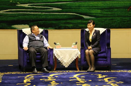 ��(n��i)�ɹ����΅^(q��)�hί��ί���y(t��ng)��(zh��n)�����L����ϼ��Ҋ�Ї��_���Wί����ϯ������һ��