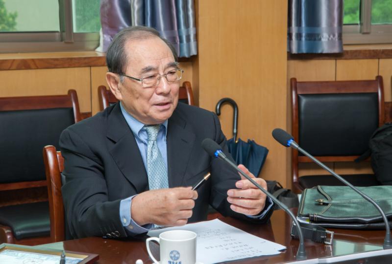 �_(t��i)�����´�W(xu��)ǰУ�L(zh��ng)Ĳ�ڠN�����_(t��i)��W(xu��)�L��(w��n)