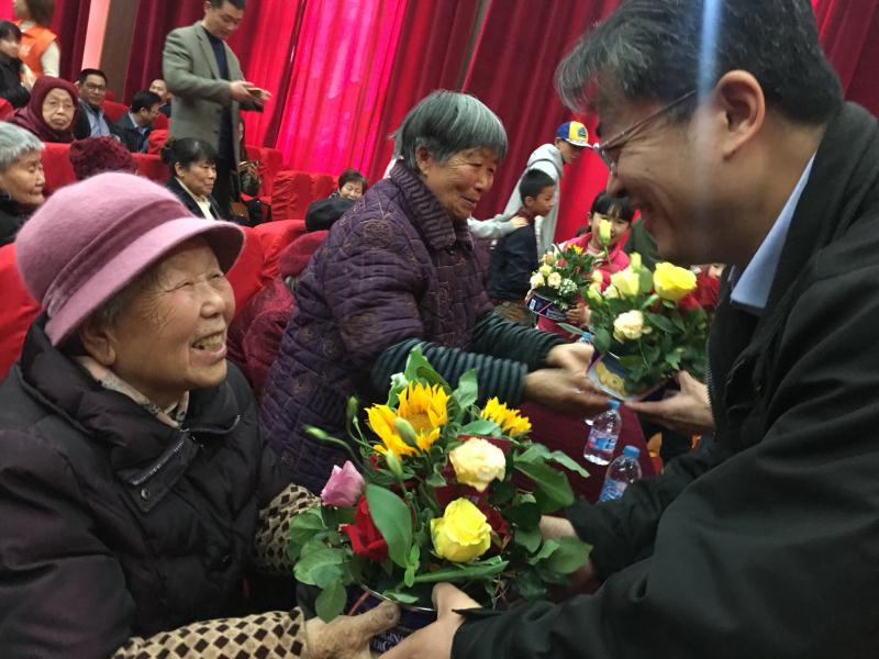 �Ϻ����_�f(xi��)�ι�ί�e�ЫI��ٛ�ﾴ�ϻ��