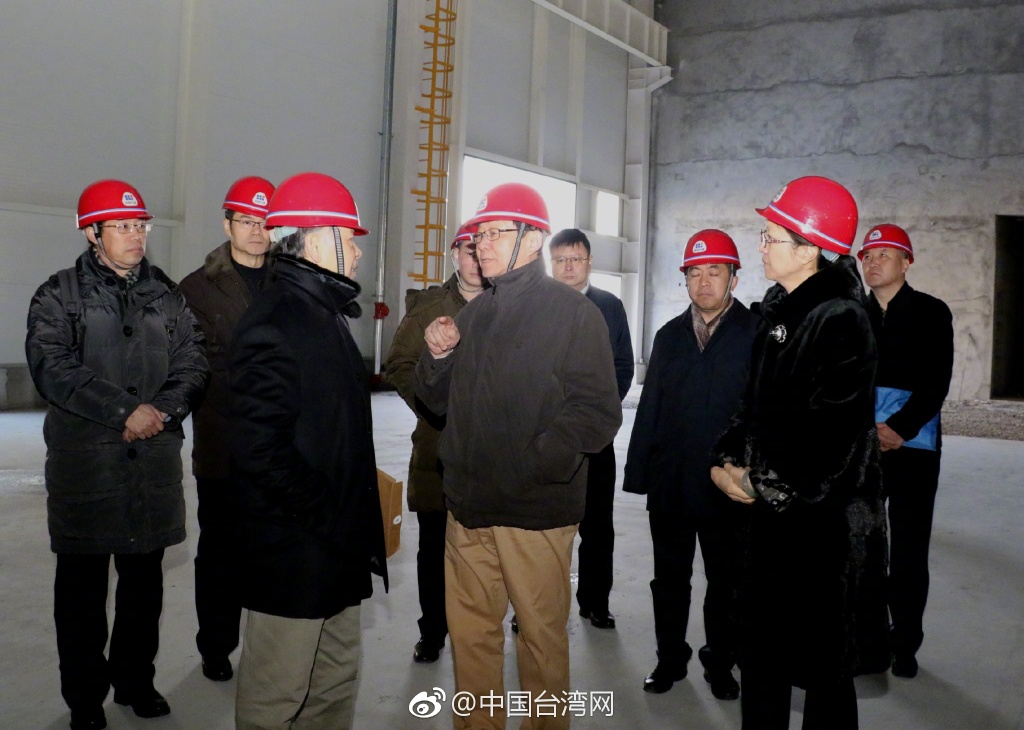 ���f�����Lꐵ�����L�Ѽμ��F �P���_��lչ