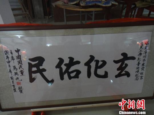 �}�������ϵۡ����_Ѳ���،m�RӢ�ŵ��}�~ٛ��