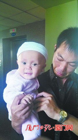 “奇跡寶寶”事件引起關注,發起愛心捐款,牽動全城愛心。