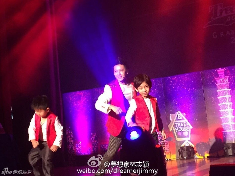 ��־�f�c����ͬ�_���� Kimi�L��׃��С��