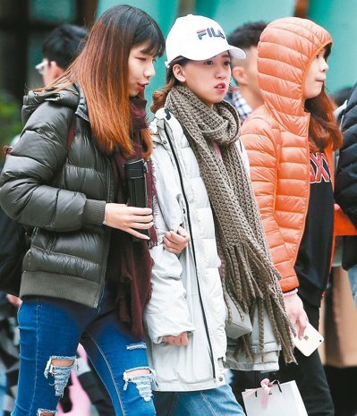 10���(qi��ng)���������u�_�_�����ɽ������ѩ���D��