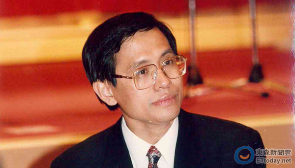 警惕新老“臺(tái)獨(dú)”合流 破壞兩岸關(guān)系正常發(fā)展