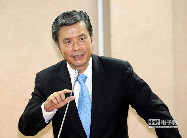 臺灣“國安會秘書長”金溥聰因健康因素請辭獲準,有消息指出,金溥聰健康狀況堪慮,上周又到醫院安裝新支架 臺灣“國安會秘書長”金溥聰因健康因素請辭獲準,有消息指出,金溥聰健康狀況堪慮,上周又到醫院安裝新支架