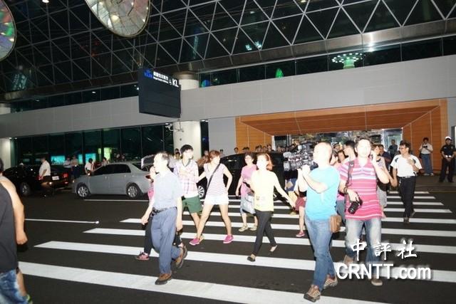 ��Ӣ��29�����φ��̸����L��(w��n)�����񱊵��C(j��)��(ch��ng)���t���l���ɰ���ƽ����Ҫ�_(t��i)��(d��)����(���u(p��ng)�� �S�Ľܔz)