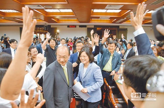 �½�����롰����(zh��n)����Ӣ�ĺ����x���D��