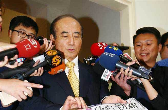 ����ƽ�ټ���Ұ�f(xi��)��"����(hu��)"�ĸ� �c(di��n)�����M(j��n)�h��Ҫ�ر�