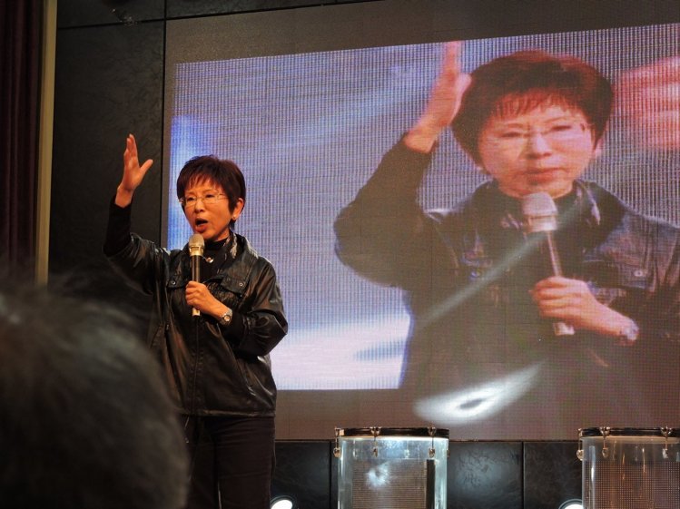 ���������Ϻ���(hu��)�_(t��i)�� ��һ��׌�����h���D(zhu��n)��(�D)