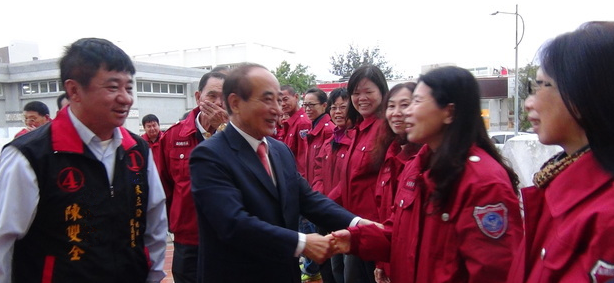 王金平跨海到澎湖固樁 與打火兄弟聯絡感情 王金平跨海到澎湖固樁 與打火兄弟聯絡感情