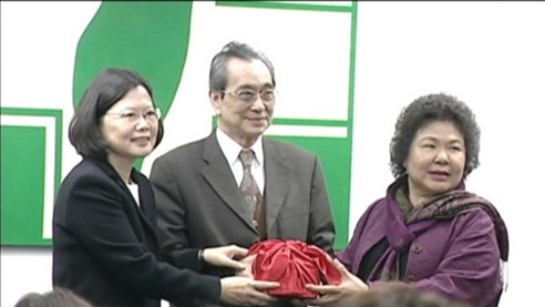 ��Ӣ������׌ꐾս����h��ϯ?���M(j��n)�h�ؑ�(y��ng):��֮�^(gu��)��