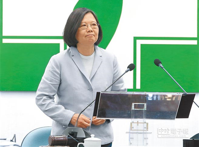 蔡英文再現傲慢之姿 喊話媒體:我可以講話,你們不能問 蔡英文再現傲慢之姿 喊話媒體:我可以講話,你們不能問