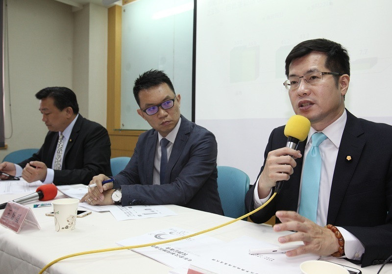 �_�������ǎ�26���e�����{ӛ�ߕ�������ί���_�������ң���������󣩳�ϯ�����g�ߞ��_�������������������ʢ����