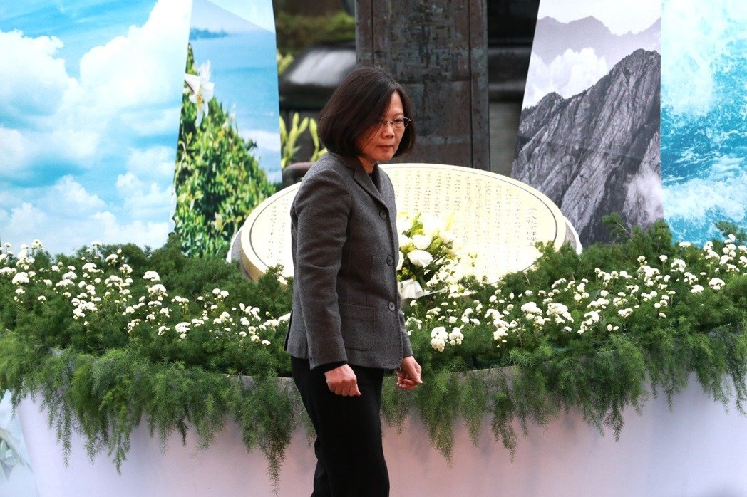 �_ý����Ӣ��:"�D�����x"��β����Փ��r������?