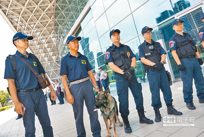 ��Ӣ��13�Յ��L���ہ������^(q��)���������ھ���ȼsǧ������