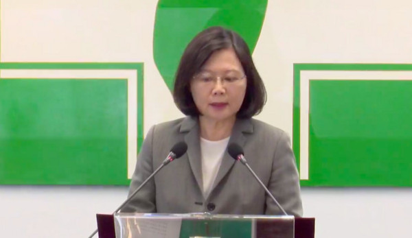 ��Ӣ�Č�ȫ�_ͣ��f�o�������`��һ�� �����J���й�