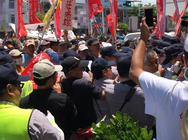 �{���˻������X�B܊���̣��yӋ�W��ʿ��ÿ��ÿ��ֻ��0.3Ԫ