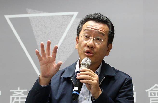 臺作家批蔡當局人事爭議:細想就知臺灣未來多悲慘 臺作家批蔡當局人事爭議:細想就知臺灣未來多悲慘