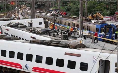 ���µą^�g܇�5�c49��ͣ�����Rվ