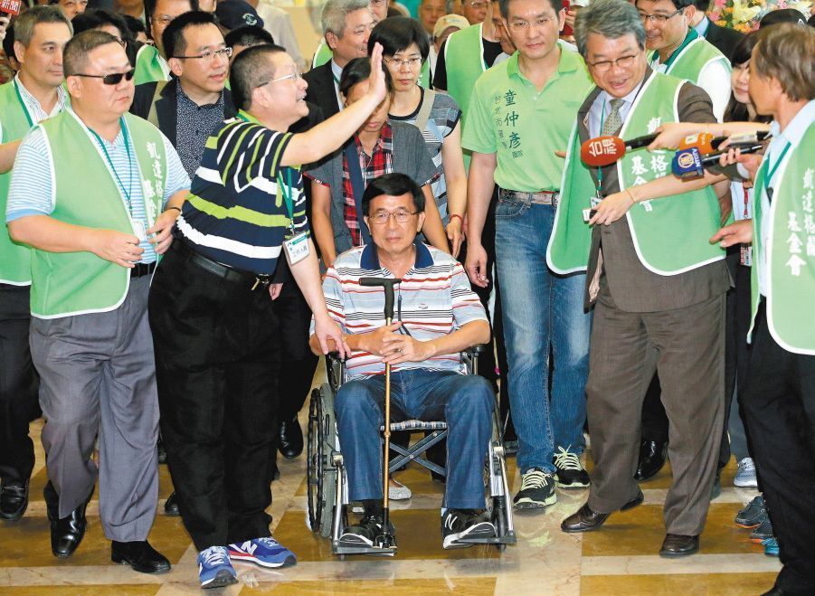 �ˮ�⌢���(zh��n)��Ӣ�ģ� �_���W���ѽ����С��ʣ�