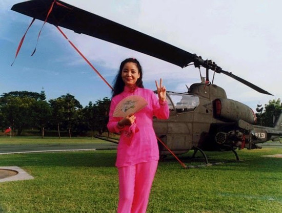 �����c�_(t��i)܊�C(j��)���յ�Ů�ǣ�܊���ص�����(zh��n)���ɣ��D��