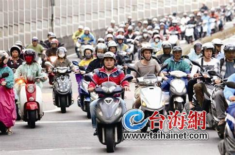 �_��������Ħ��܇���֣����l�񱊷������D��