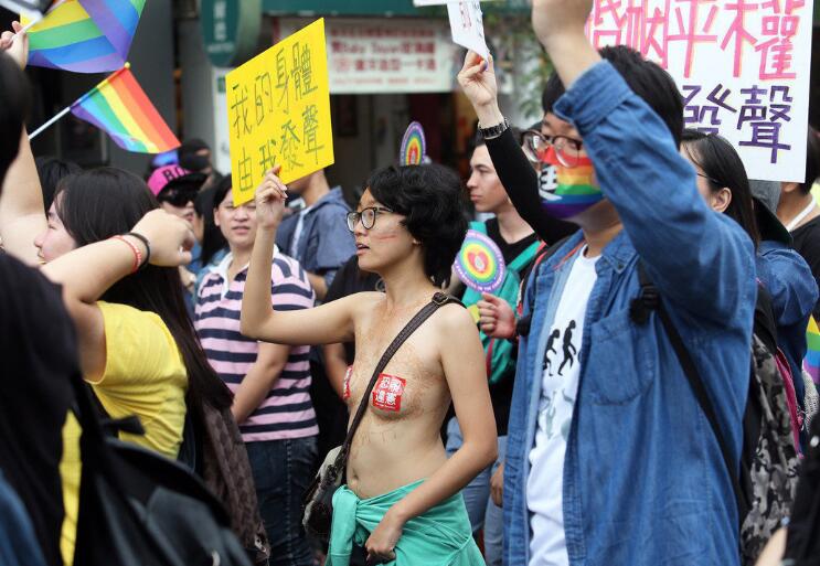 �_��Ů�ώ�����������ͦͬ���������ַ��J�{�顣���DƬ��Դ�����ψ󡷣�