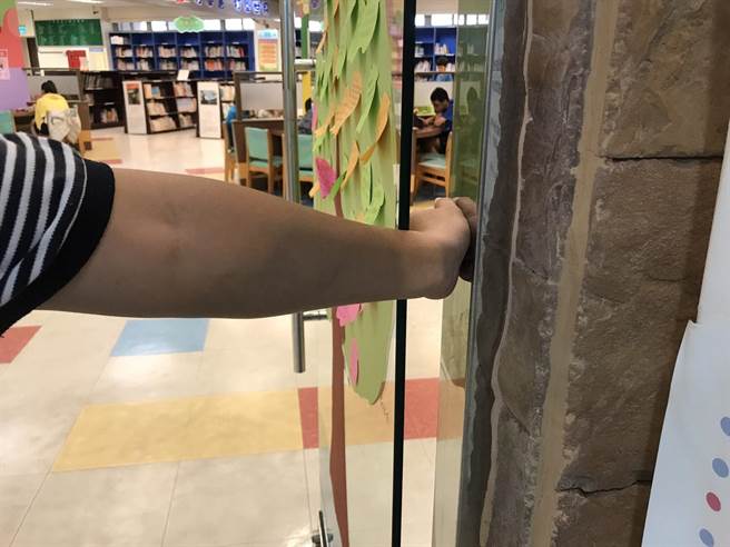 3�q��ͯ�Ļ��փ����T�A���� �^�����R�����T