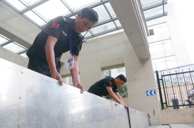 ����Մ�����������������ƏV�l������ ��r��