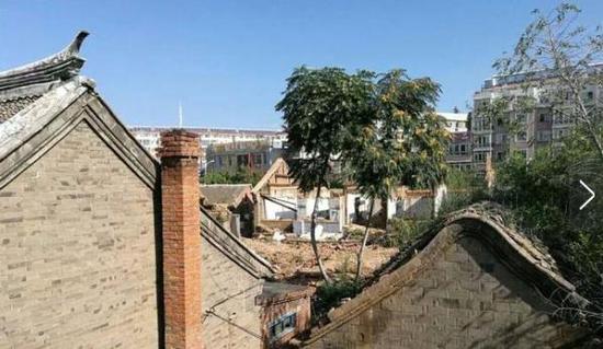 �����լ�F����