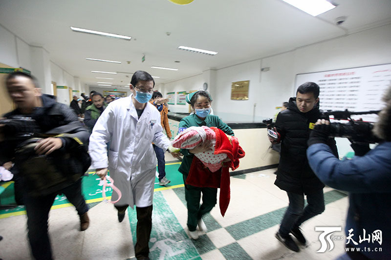 ����1400�������� ���ﻼ��13С�r���_����ľ�R�������g