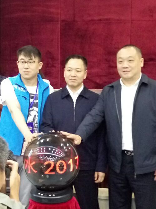 全國百家網(wǎng)絡(luò)媒體記者齊聚彭水 體驗苗都風(fēng)情