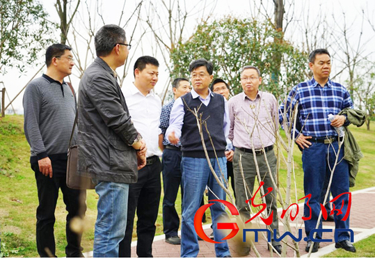 【中國夢·大國工匠篇】李瑞清:與水共舞30年 匠心打造綠水青山 【中國夢·大國工匠篇】李瑞清:與水共舞30年 匠心打造綠水青山