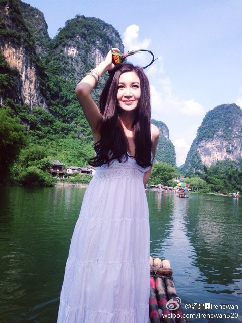 逆天功力實(shí)在了得 48歲溫碧霞連抬頭紋都沒有 逆天功力實(shí)在了得 48歲溫碧霞連抬頭紋都沒有