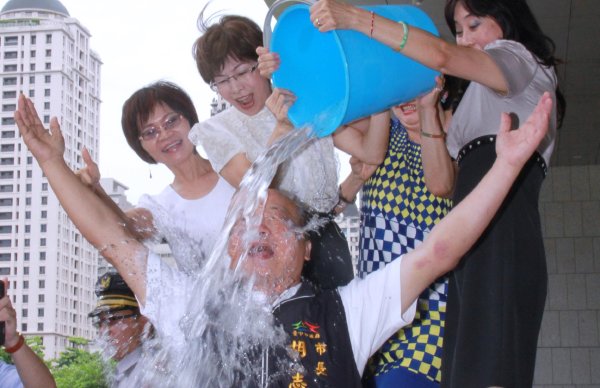 ��־����ɱ�Ͱ�����c�����˘����������档���_ý�D��