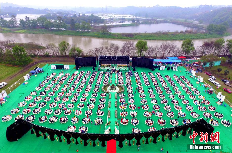 �ɶ����˽Y��[200���Ή�����Ո�H��