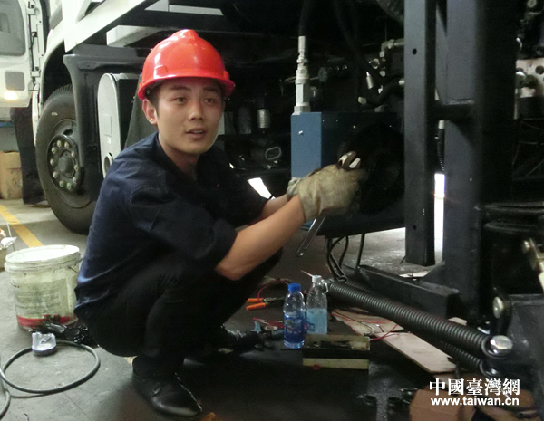 ���Ϻ��������������r(n��ng)�񹤵Ą�(chu��ng)��С�l(f��)����Q������y�}