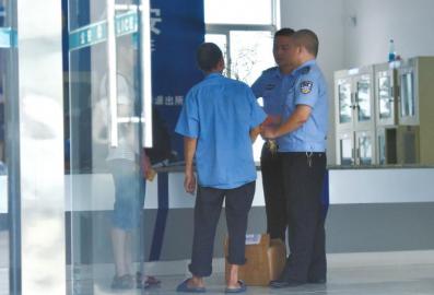 �r(n��ng)���p���ҕُ(g��u)�� ��4�f(w��n)�N��Ʒ�N�˅��Y(ji��)������