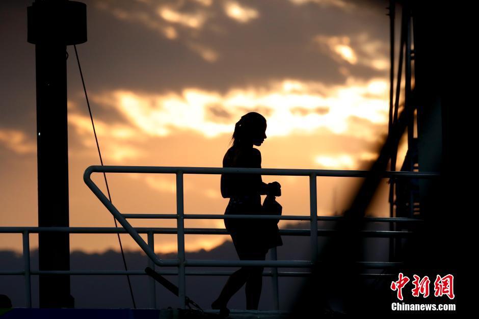 �W�\��ˮŮ���p��ʮ���_������˲�g