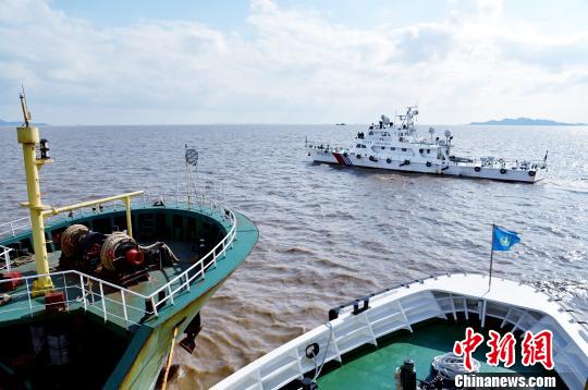 �D���Ԯ�F���������^�������z