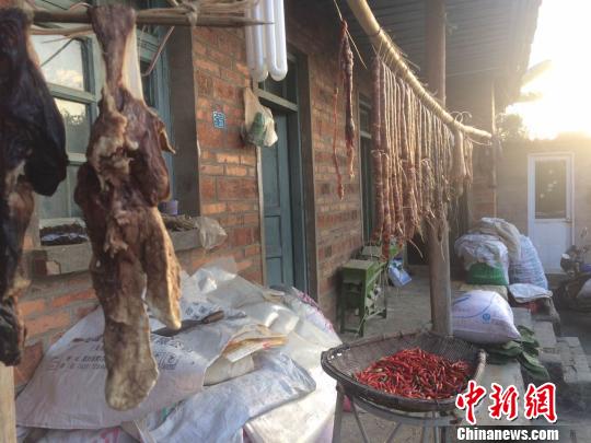 �����ն�����90�󡱴���С�ﴺ�����lӛ