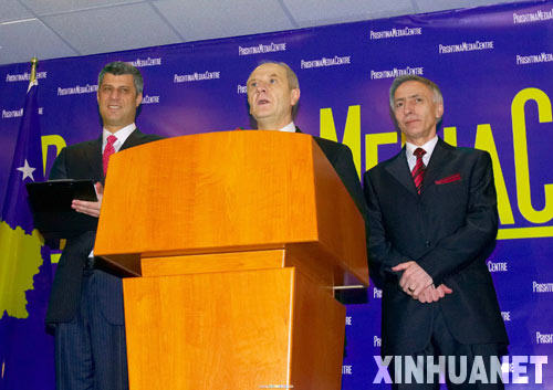 2��17�����ڿ������׸�����ʲ�ټ{�������ֿ��y(t��ng)�����Ϟ����У��������ֿ������棨�󣩺��h�L����˹�����ڿ�����������(d��)�����ϯ�״�ӛ���д�������(d��ng)�����������h��ͨ�^��(d��)�����ԡ������S�����y(t��ng)�����挦�˱�ʾ�������S�����h(yu��n)�������J(r��n)�����֪�(d��)���� ���A��ӛ�� ���Ȫ �z